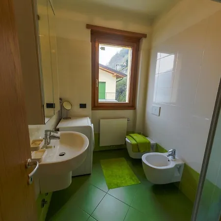 Sleeps 4 Pool דירה *