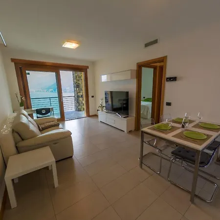 Sleeps 4 Pool דירה ארגגנו