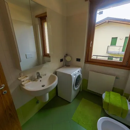 Sleeps 4 Pool *